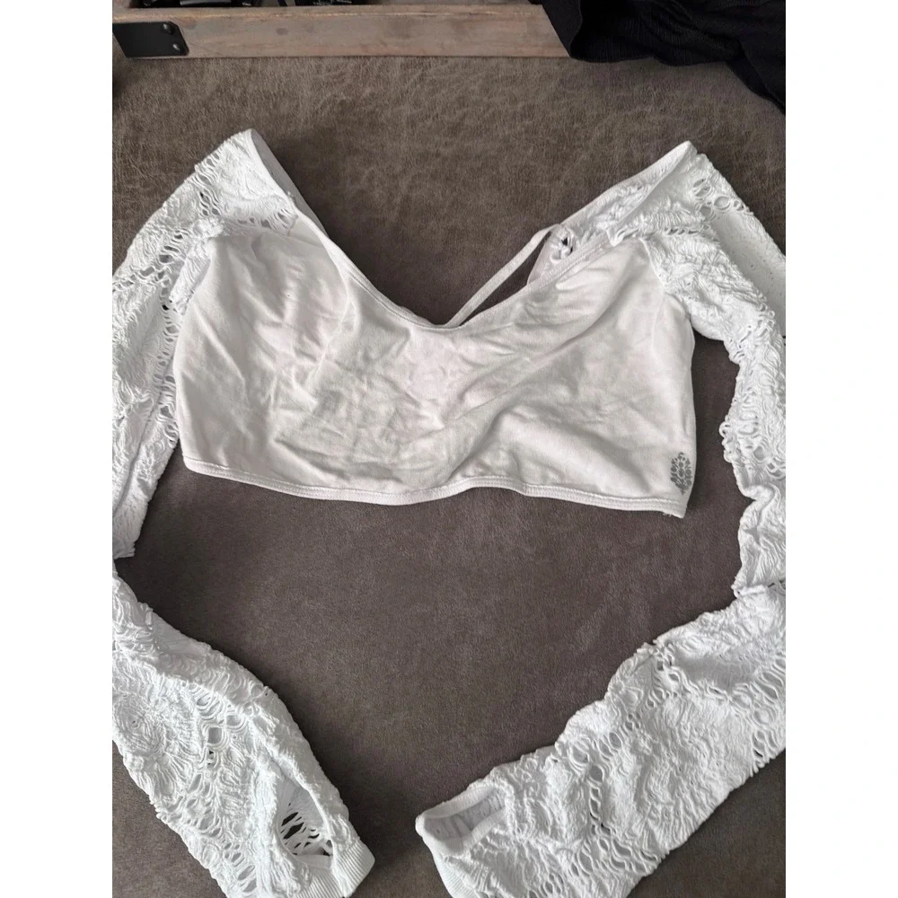 Free People Movement Say The Word Shrug White XS/S Pointelle Lace Thumbhole Crop